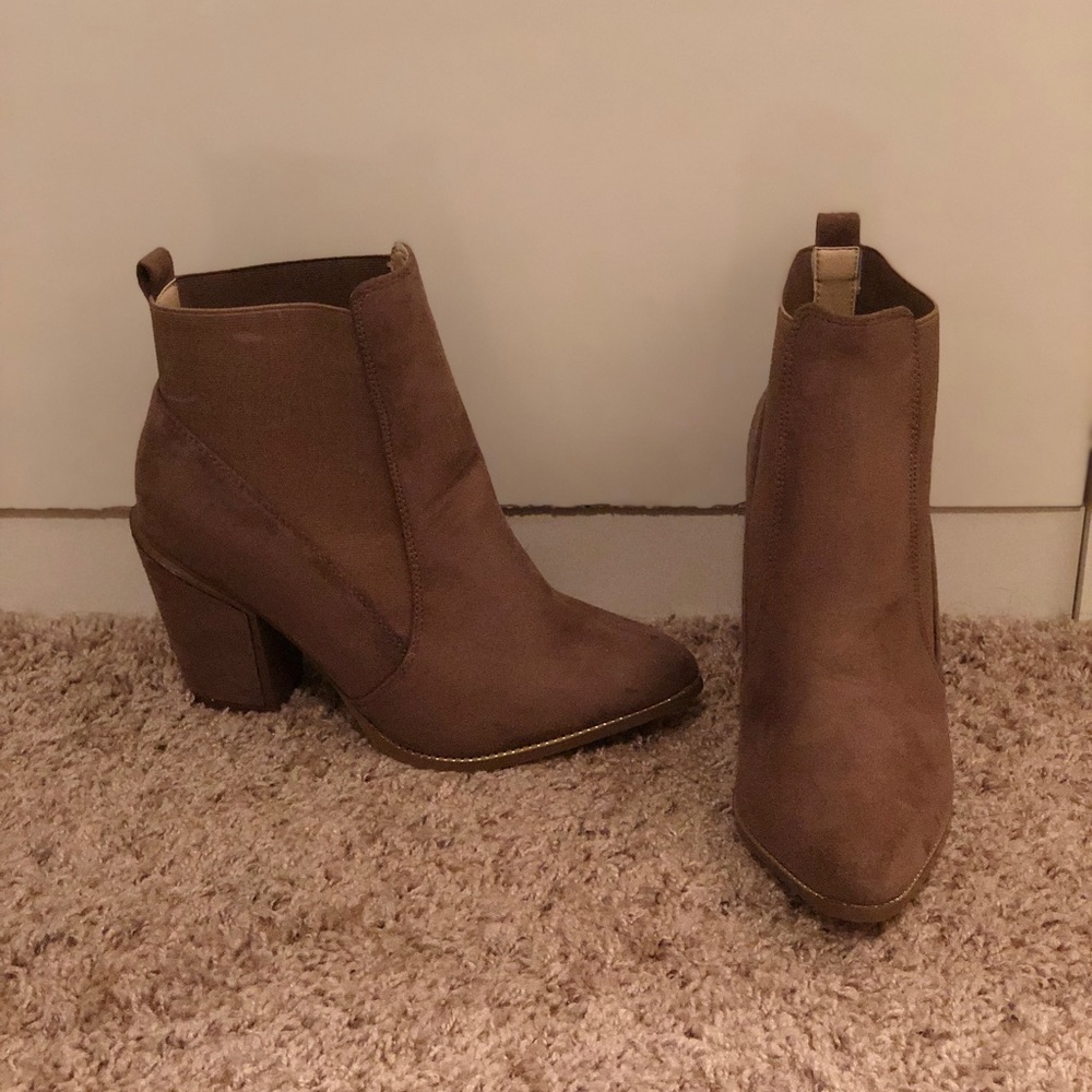 Missguided Faux suede ankle boots
